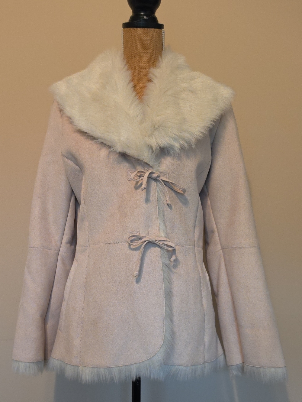 Jones New York Cream Pea Coat with White Faux Fur Trim